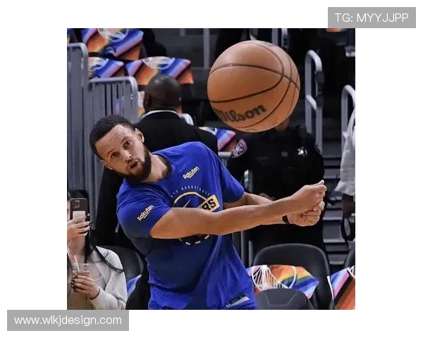 库里火力全开勇士主场强势击溃快船豪取新赛季关键胜利